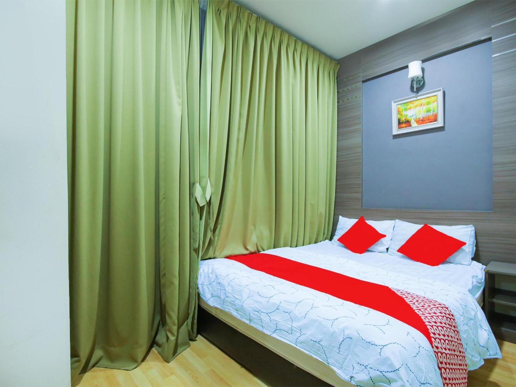 Capital O 812 Hotel Smc Seksyen 13 Шах Алам Екстериор снимка