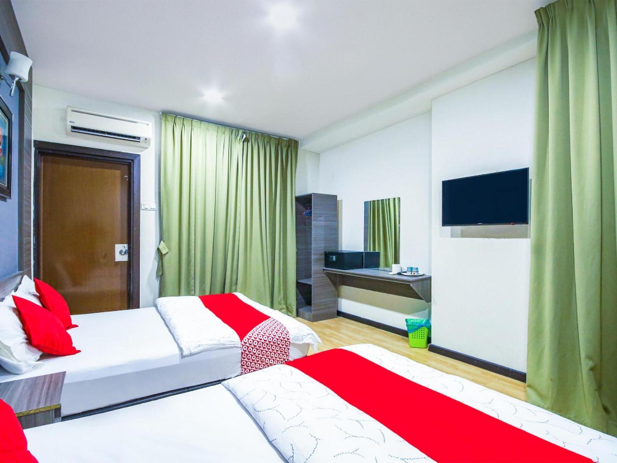 Capital O 812 Hotel Smc Seksyen 13 Шах Алам Екстериор снимка