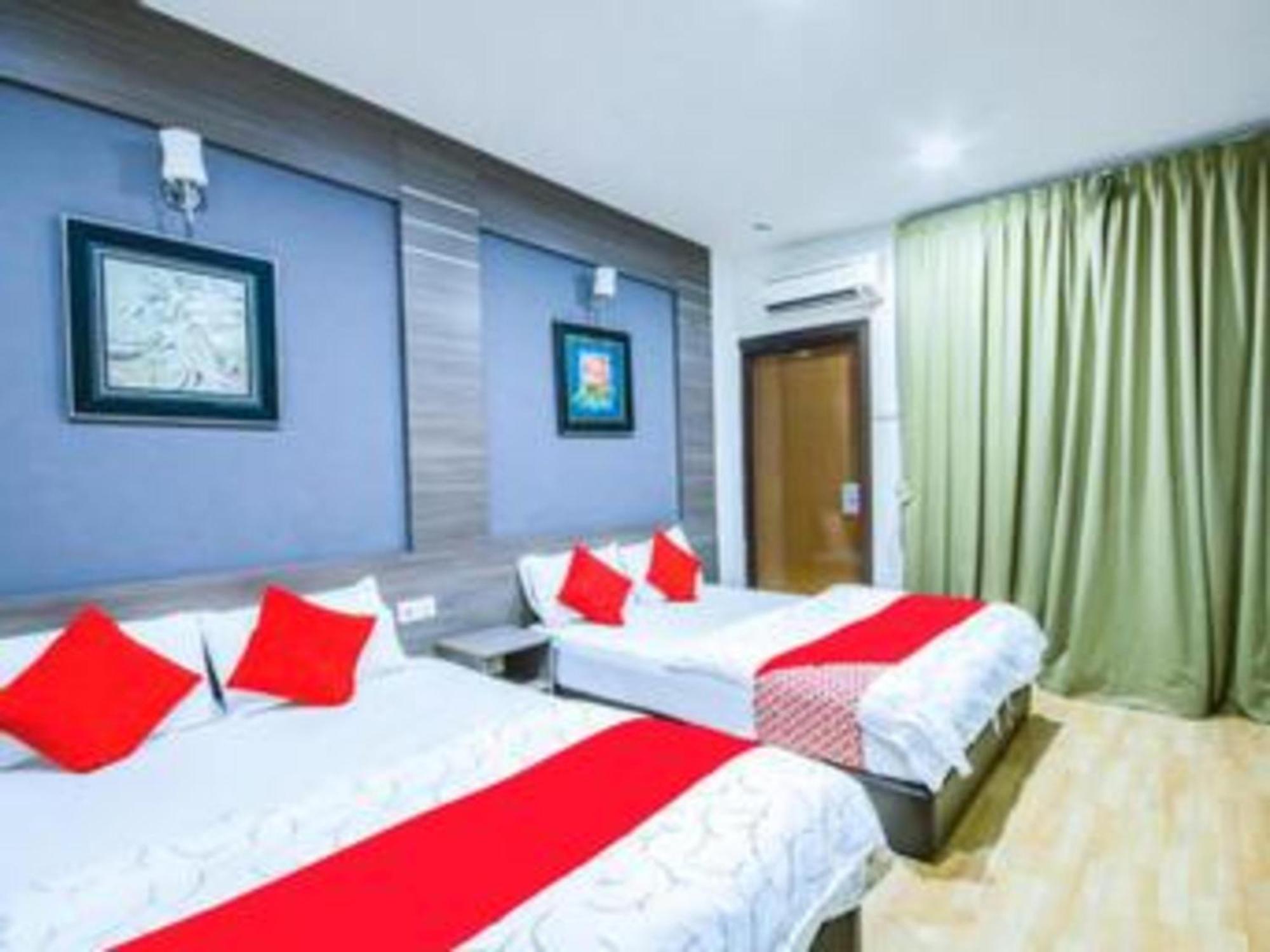 Capital O 812 Hotel Smc Seksyen 13 Шах Алам Екстериор снимка