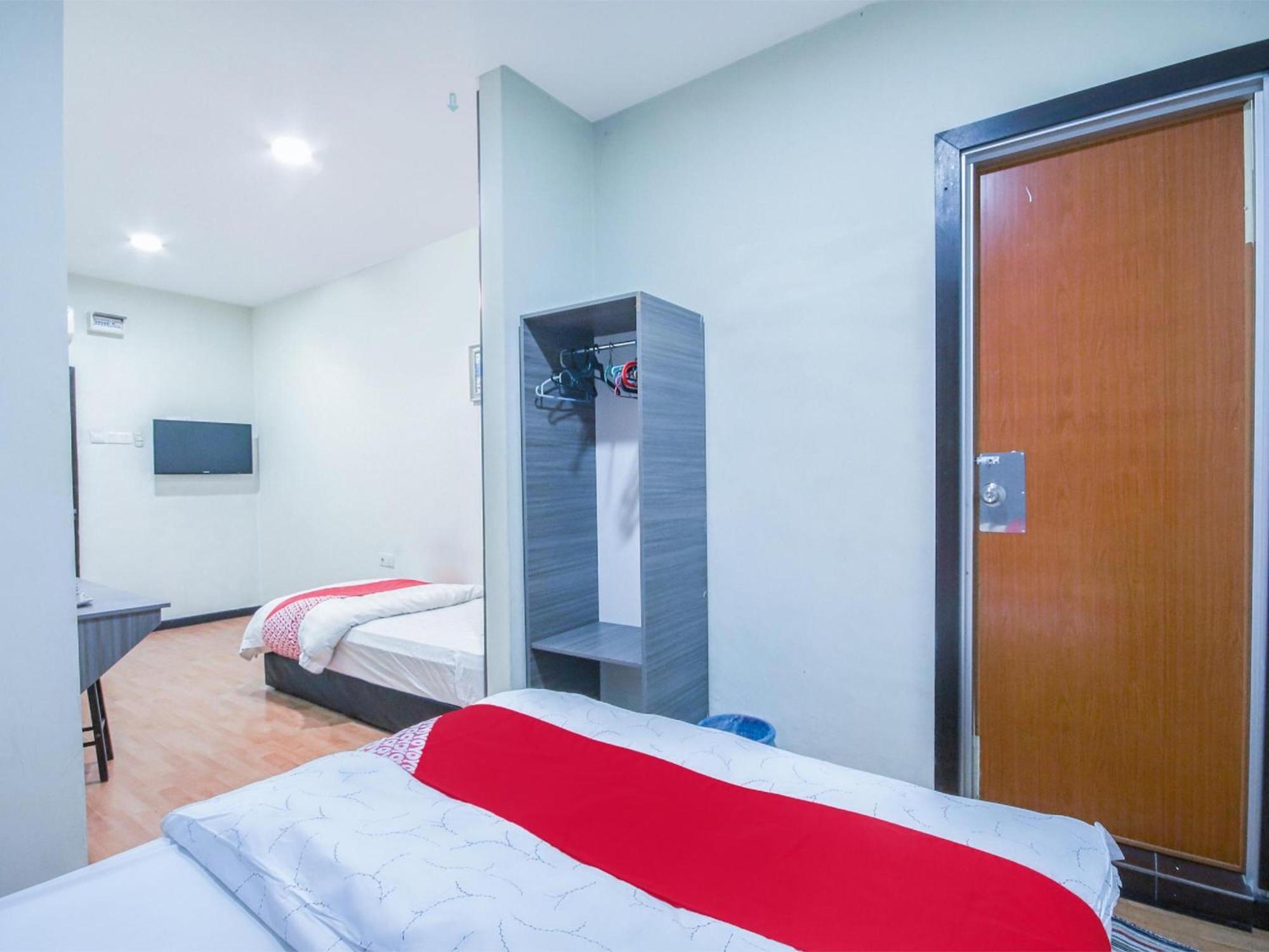 Capital O 812 Hotel Smc Seksyen 13 Шах Алам Екстериор снимка