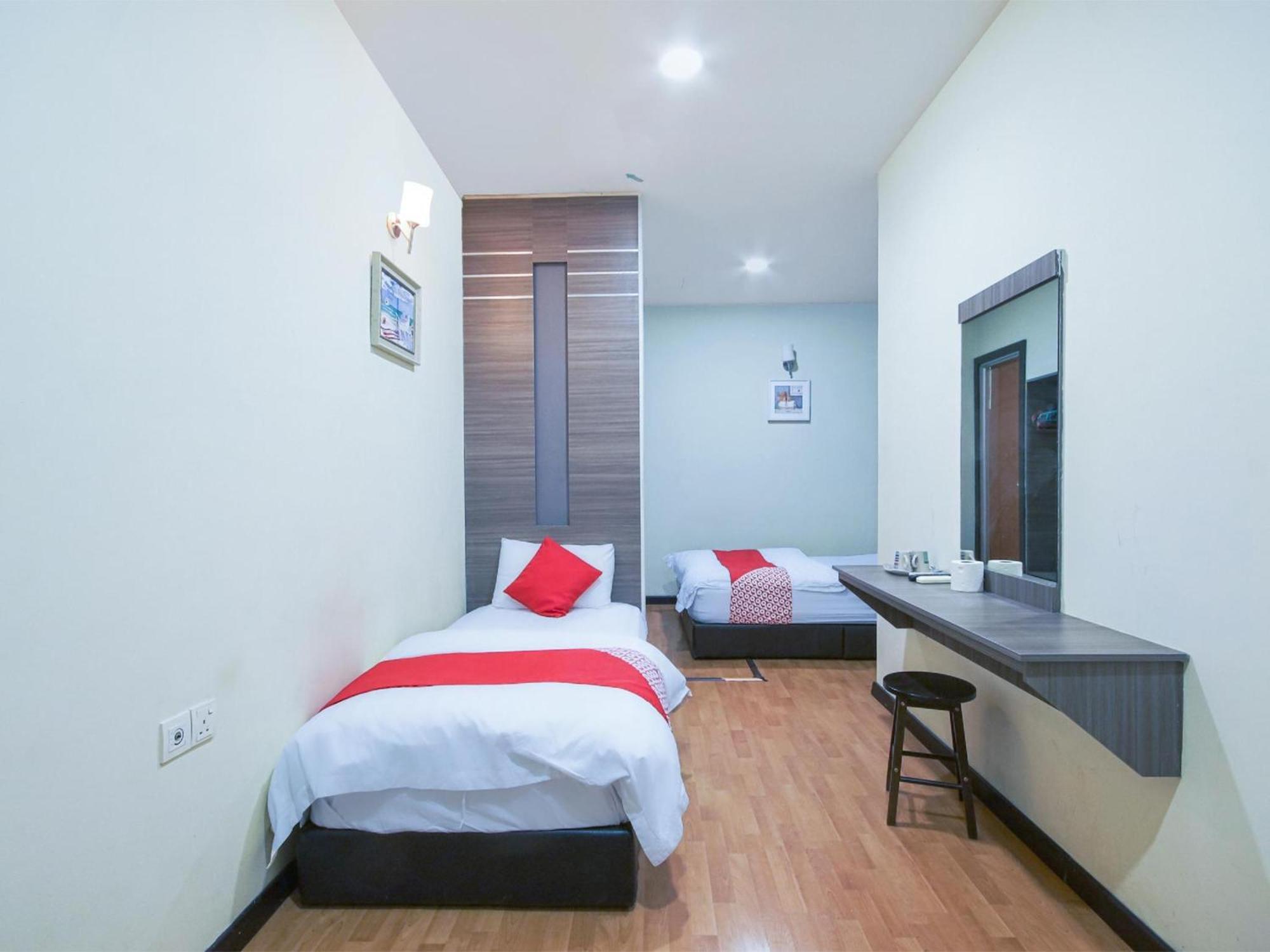 Capital O 812 Hotel Smc Seksyen 13 Шах Алам Екстериор снимка