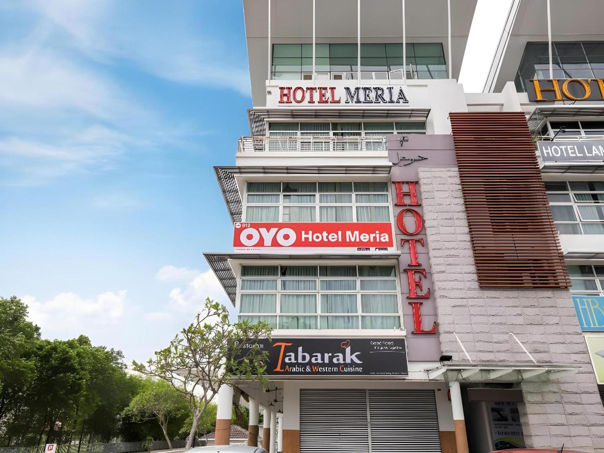 Capital O 812 Hotel Smc Seksyen 13 Шах Алам Екстериор снимка