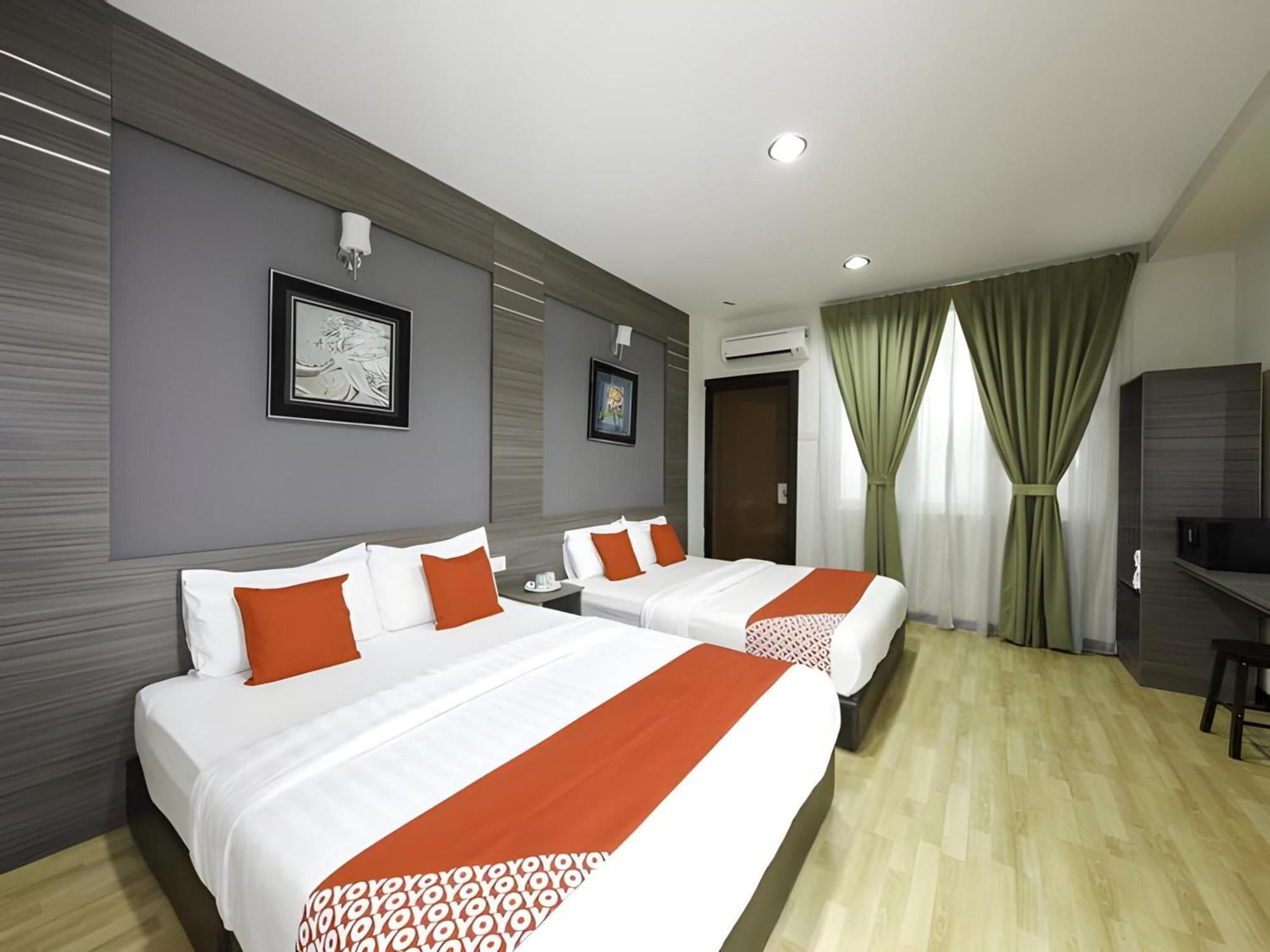 Capital O 812 Hotel Smc Seksyen 13 Шах Алам Екстериор снимка