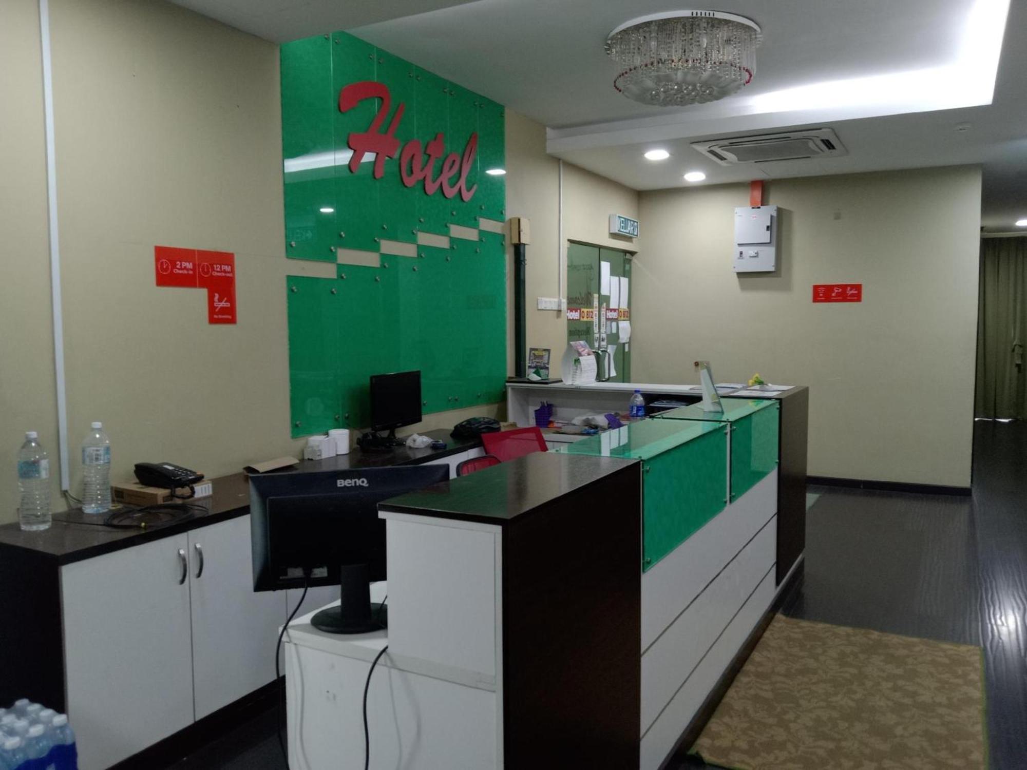 Capital O 812 Hotel Smc Seksyen 13 Шах Алам Екстериор снимка