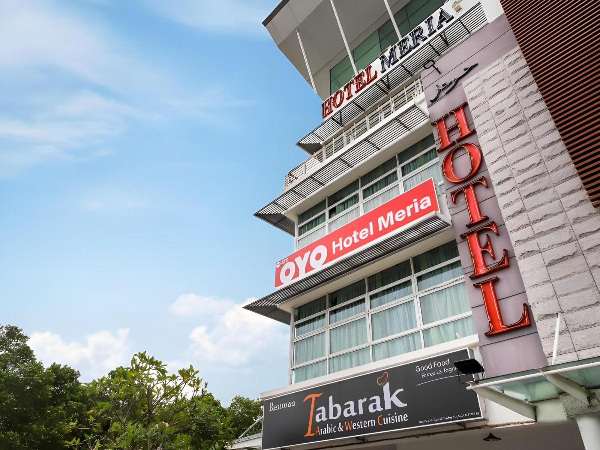 Capital O 812 Hotel Smc Seksyen 13 Шах Алам Екстериор снимка